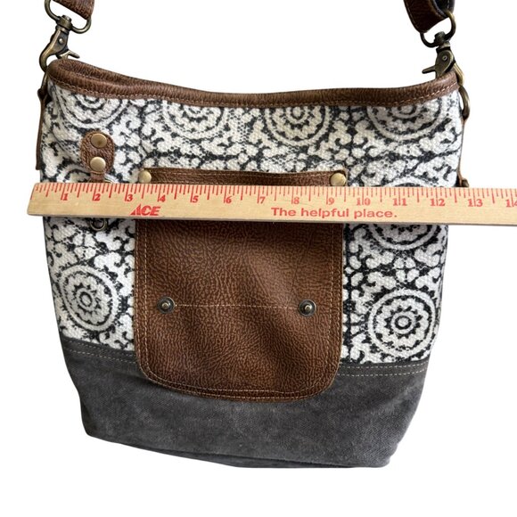 Myra Bag Pivot Print Women's Crossbody Bag Front Pocket Boho - Picture 5 of 10